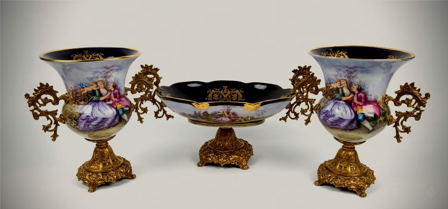 Sèvres-Style "Château de Paris" 3-Piece Mantel Set