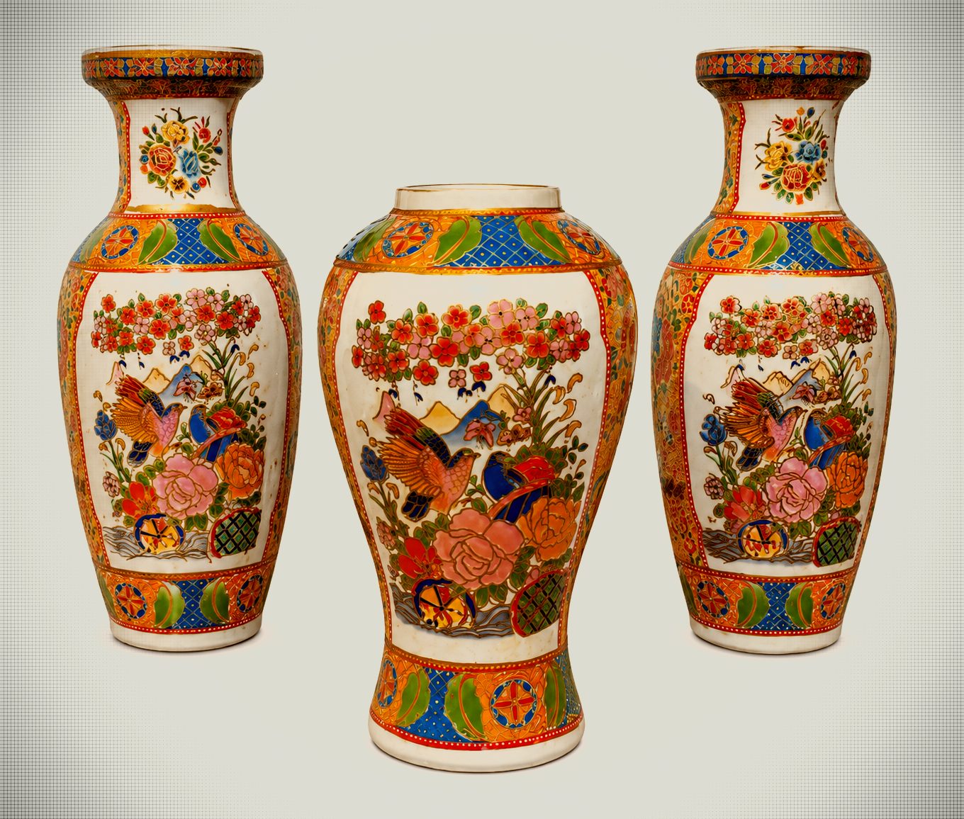 Satsuma-Style Vase Set – Vintage